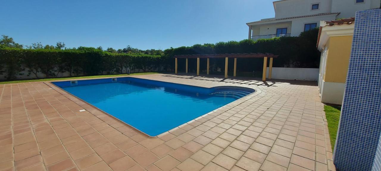 Apartamento Piscina 5 Minutos Praia アルカンタリーリャ エクステリア 写真