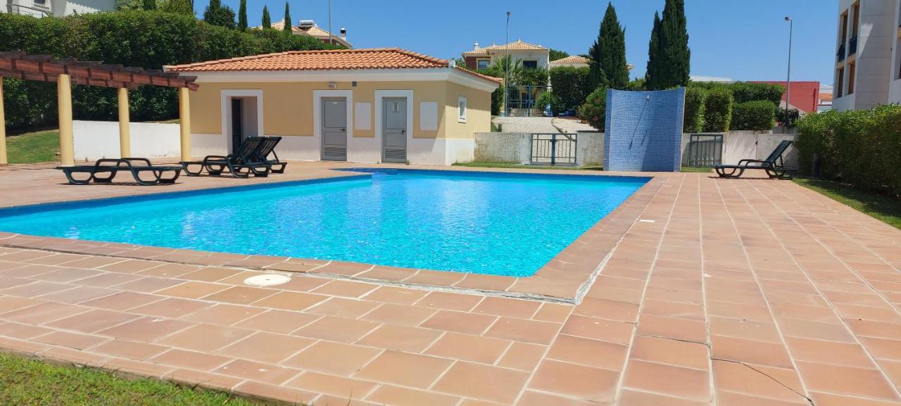 Apartamento Piscina 5 Minutos Praia アルカンタリーリャ エクステリア 写真
